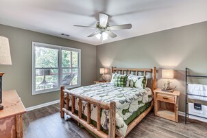 House (5 Bedrooms) | Interior