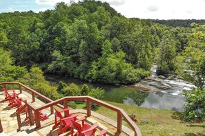Interior - Mountain & Waterfall Views: Stunning Dahlonega Gem (Dahlonega)