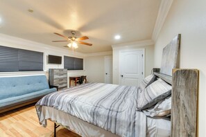 Interior - Group-friendly Louisana Hideaway: Hunt & Fish! (Lacassine)