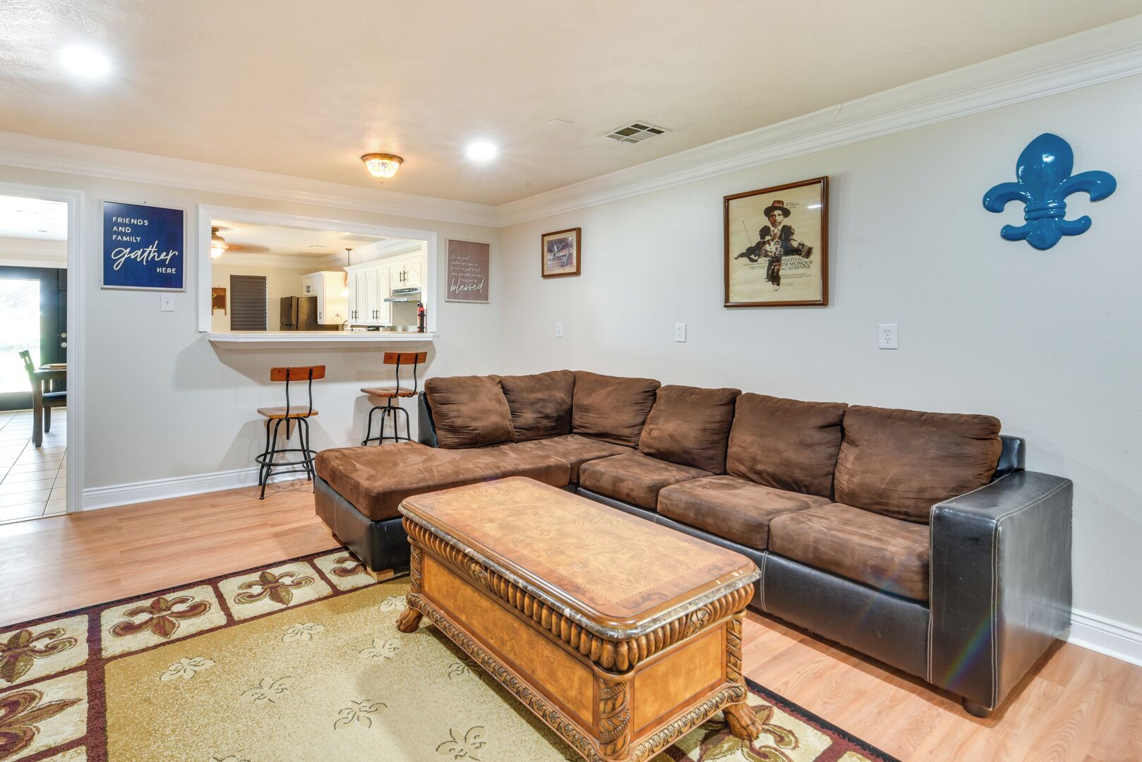 House (2 Bedrooms) | Interior