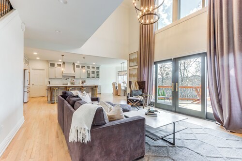 Luxury Fayetteville Escape w/ Hot Tub & Pool!