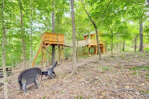 House (5 Bedrooms) | Interior - Luxury Fayetteville Escape w/ Hot Tub & Pool! (Fayetteville)