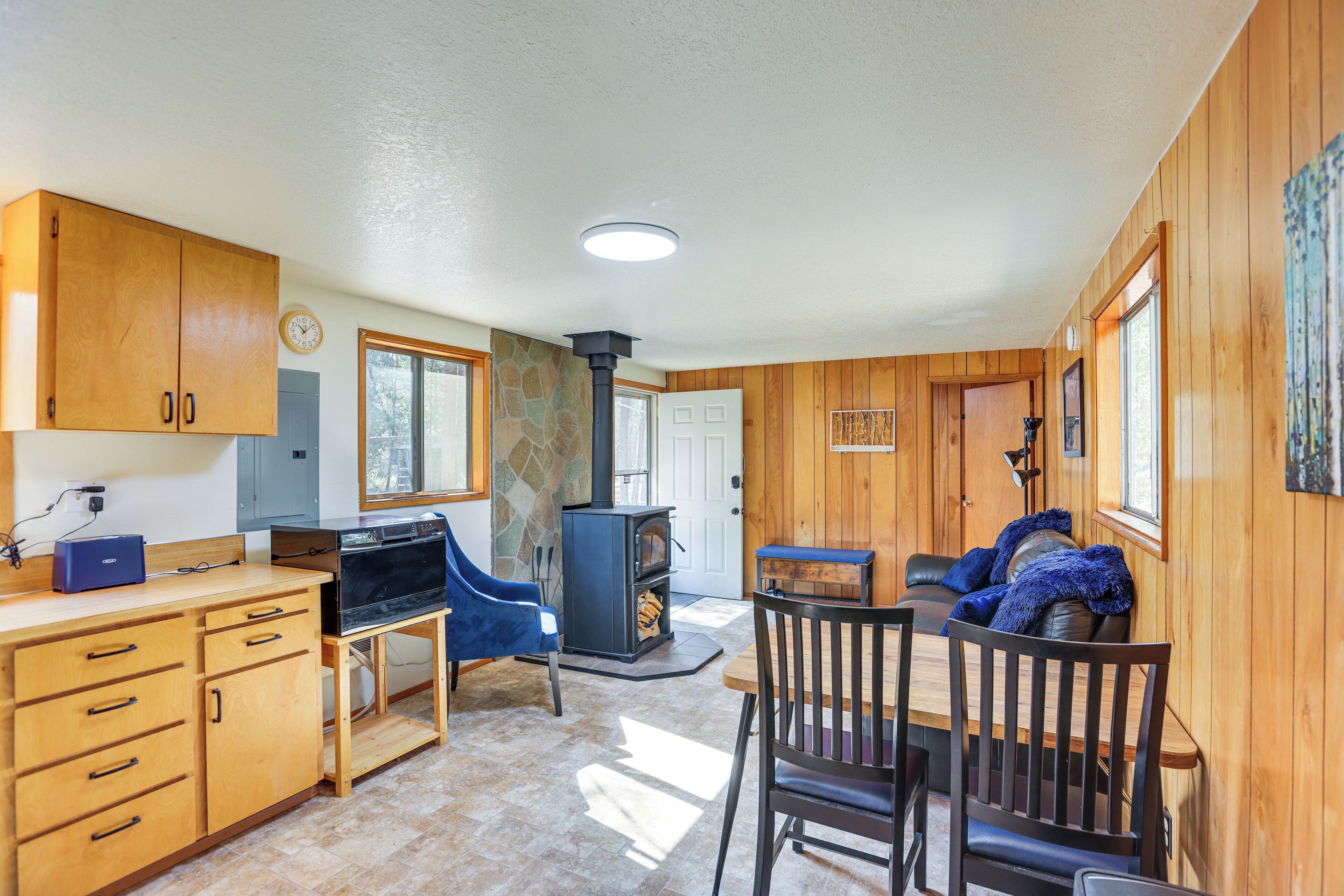 House (2 Bedrooms) | Interior