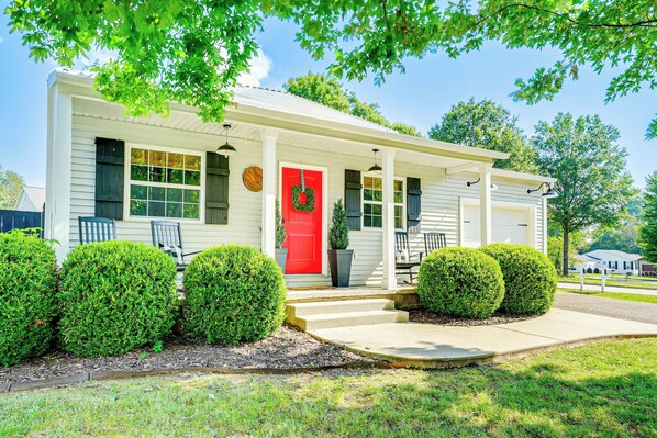 House (2 Bedrooms) | Front of property - Family-friendly Harrison Home: 33 Mi to Branson! (Harrison)