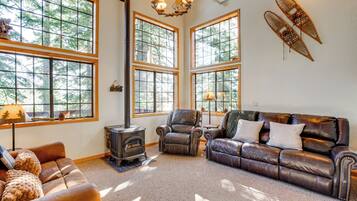 House (3 Bedrooms) | Front of property