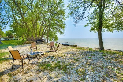 Waterfront Views: Lake Ontario Gem w/ Fireplace