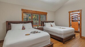 5 bedrooms, desk, iron/ironing board, WiFi - Short Walk to Ski Lifts | Boulder Ridge Retreat (Breckenridge)