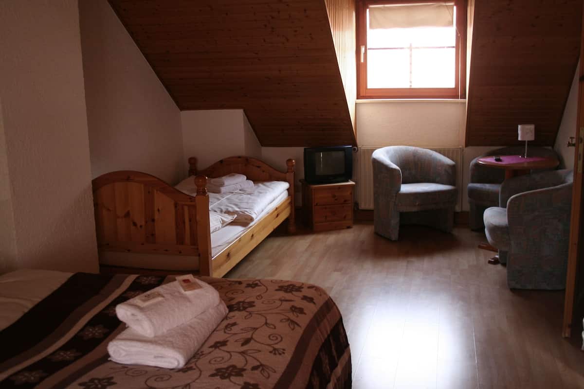 Standard-Dreibettzimmer