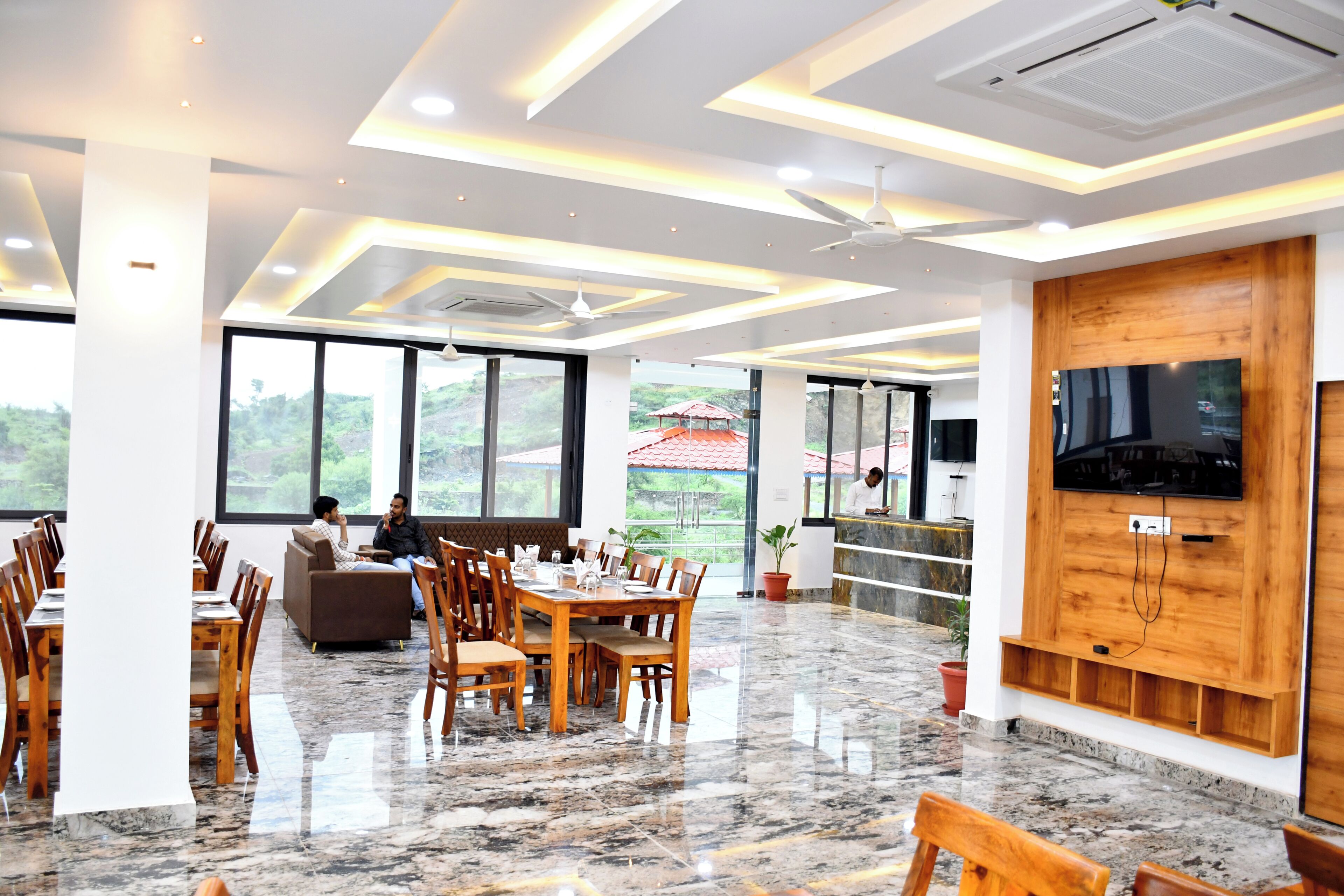 Daily continental breakfast (INR 150 per person)