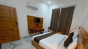 Deluxe Room - Hotel RC Garh (Nathdwara)