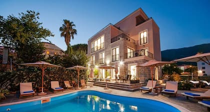 Moderna Luxury Apartments- One bedroom apartments with balcony