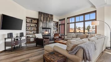 TV, fireplace, offices