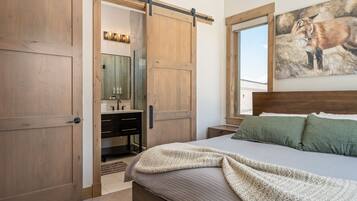 Condo, 3 Bedrooms | 3 bedrooms, free WiFi