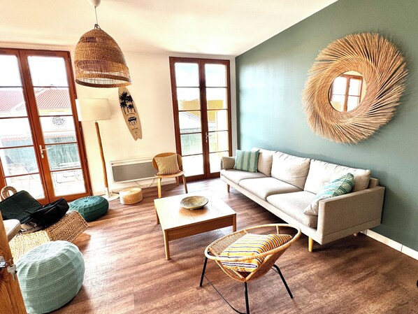 TV - Appartement 5p Plein Centre Avec Grande Terrasse (Soorts-Hossegor)