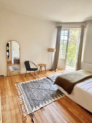 5 Schlafzimmer, Bügeleisen/Bügelbrett, kostenloses WLAN, Bettwäsche