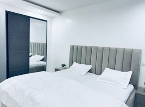 3 bedrooms, blackout drapes, iron/ironing board, free WiFi