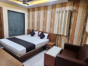 Deluxe Room, City View