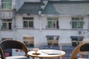 Outdoor dining - Huang Mountain Wangfeng Hotel (Huangshan City)