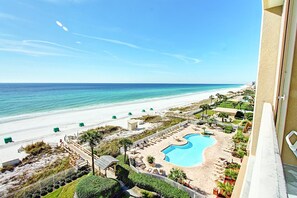 コンドミニアム ベッド (複数台) (Sterling Sands 103) | プール | 屋外プール、温水プール