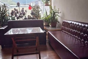 Unclassified image, 5 of 14, button - Jiangling Inn (Songpan)