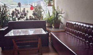 Living area - Jiangling Inn (Songpan)