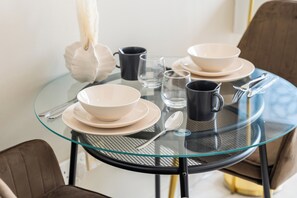 Dining - Luxury Studio - Urban Oasis (Dubai)