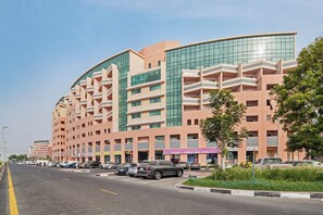 Exterior - Luxury Studio - Urban Oasis (Dubai)