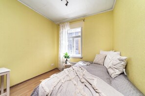 1 makuuhuone, silitysrauta/-lauta, ilmainen Wi-Fi