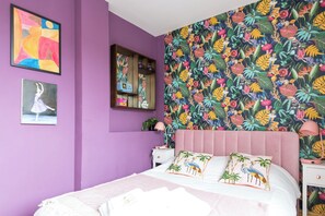 4 bedrooms, iron/ironing board, WiFi, bed sheets - Penthouse Flat London (London)