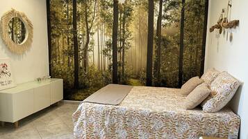 2 bedrooms, iron/ironing board, free WiFi, bed sheets