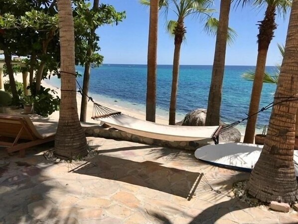 On the beach - The Casita Beachfront (Buena Vista)