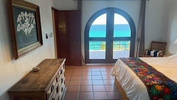 2 habitaciones, tabla de planchar con plancha, cuna de viaje y wifi