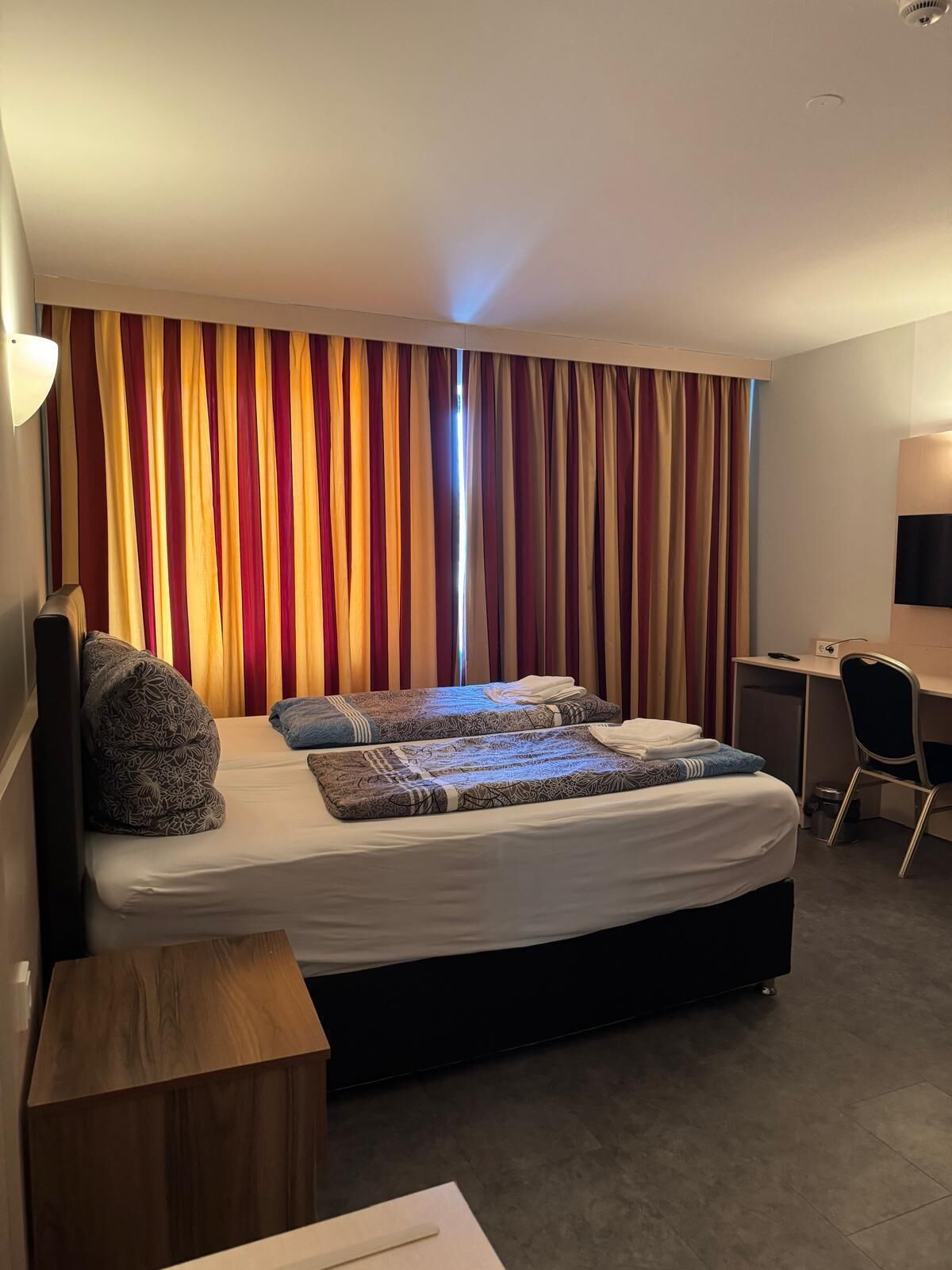 Phòng đôi phong cách cổ điển, phòng tắm riêng (Doppelzimmer mit DB ) | 1 phòng ngủ, truy cập Internet không dây miễn phí 