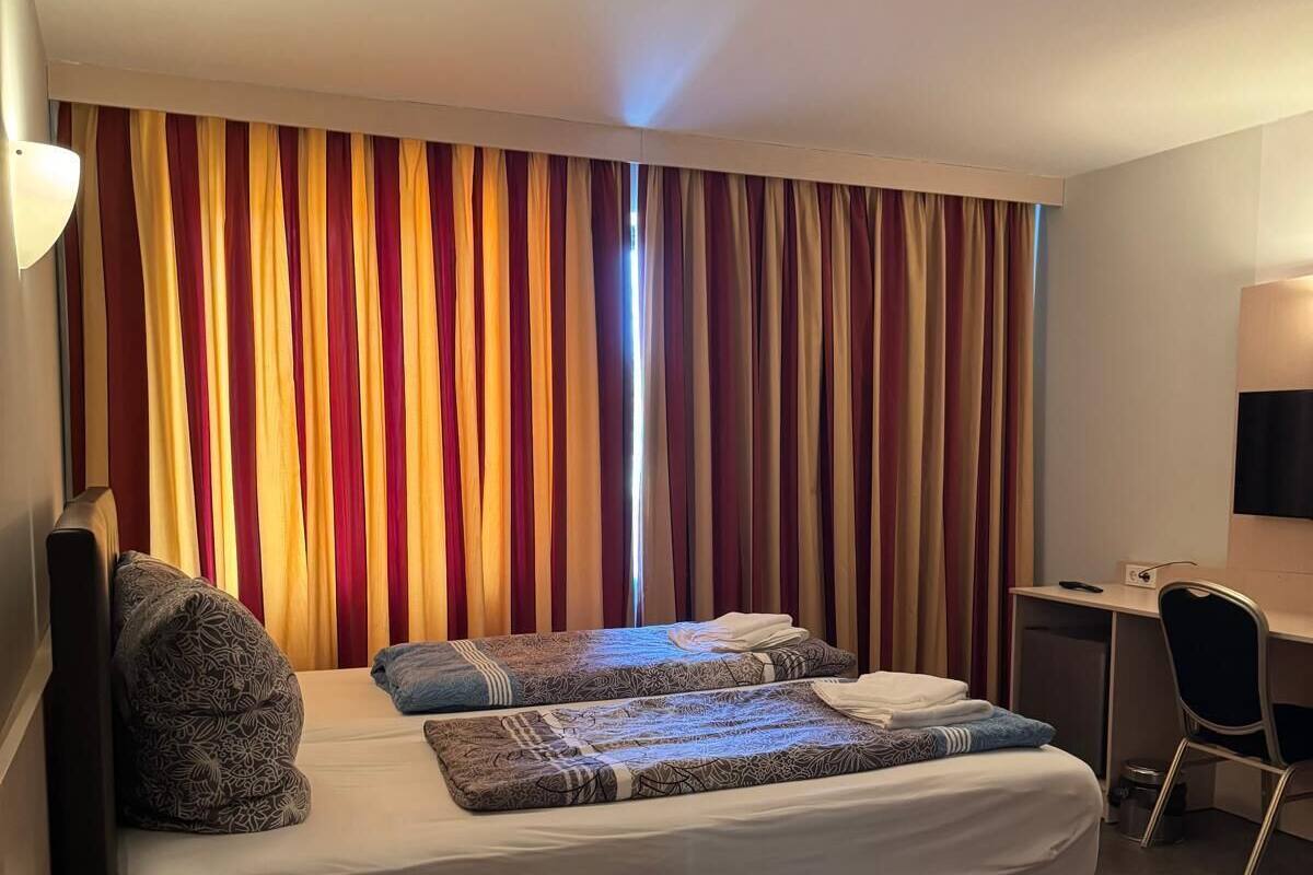 ห้องคลาสสิกดับเบิล, ห้องน้ำส่วนตัว (Doppelzimmer mit DB ) | 1 ห้องนอน, Wi-Fi ฟรี
