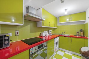 Mikrobølgeovn og kokeplater