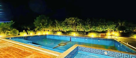Piscine extérieure