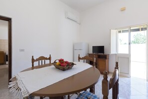 Dining - 4030 Villetta Giovy by Barbarhouse (Porto Cesareo)