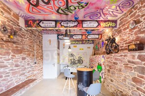 Interior - Le Gîte de la Route 999 - Belle maison de campagne (Montlaur)