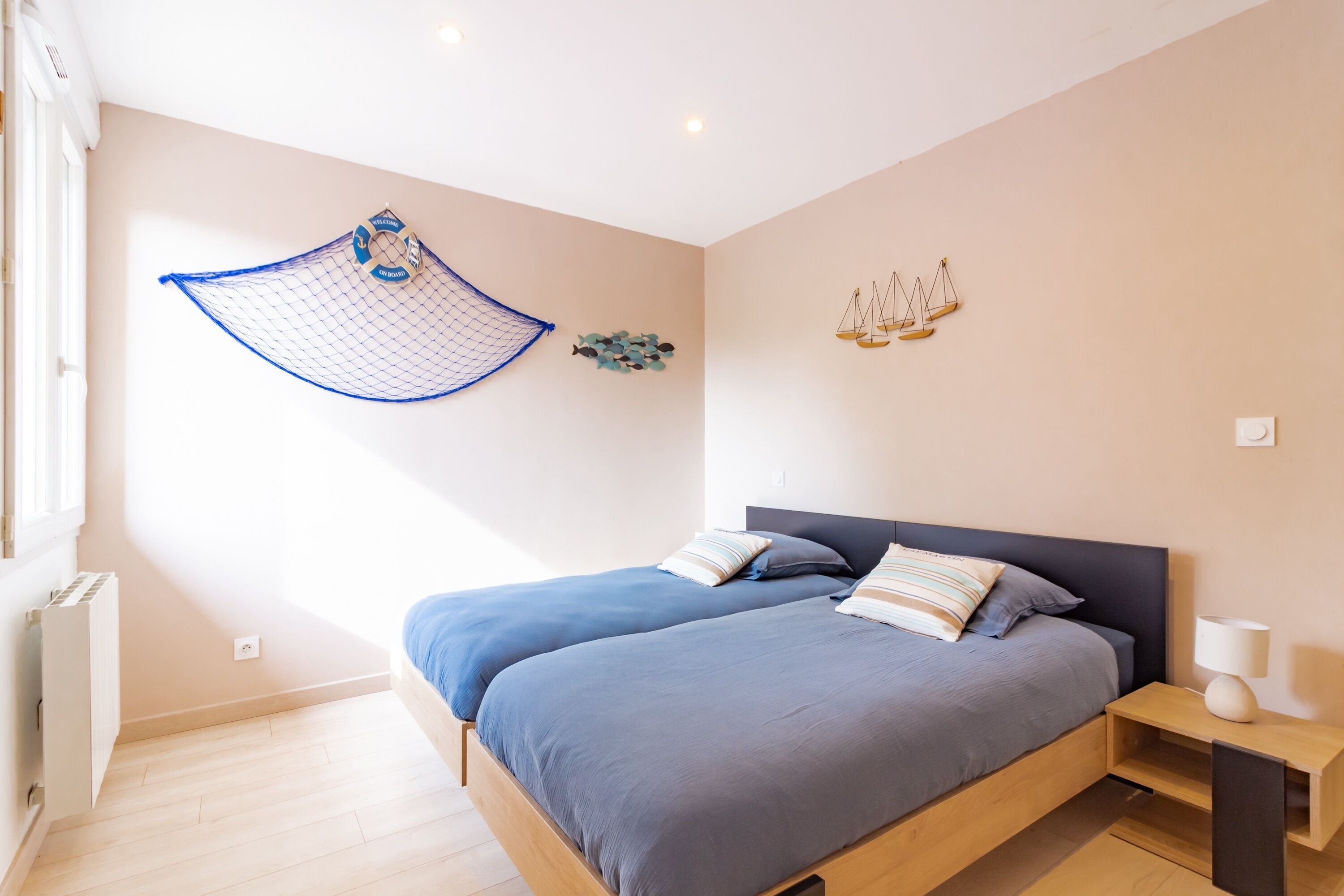 2 bedrooms, iron/ironing board, free WiFi, bed sheets