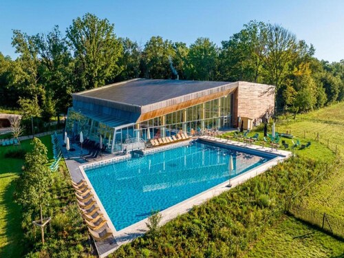 Elegant Nature Retreat