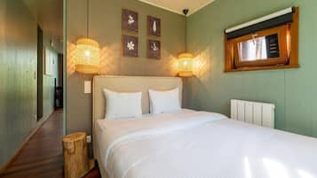 House | 2 bedrooms, bed sheets