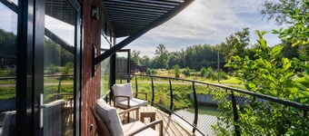 Vacation House Near Tournai River Views