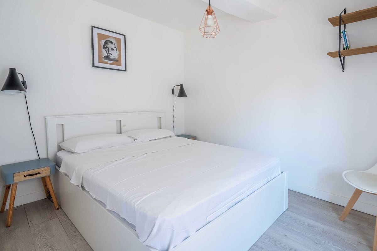 Appartement, vue ville (3) | Rideaux occultants, fer et planche à repasser, Wi-Fi gratuit