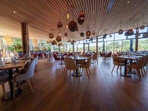 Dining - Woodland Serenity Retreat (Antoing)