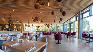 Cottage | Dining - Belvilla Picturesque Cabin in Nature (Antoing)