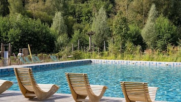 Feriehus | Pool | Indendørs pool, udendørs pool