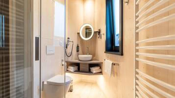 Cottage | Bathroom