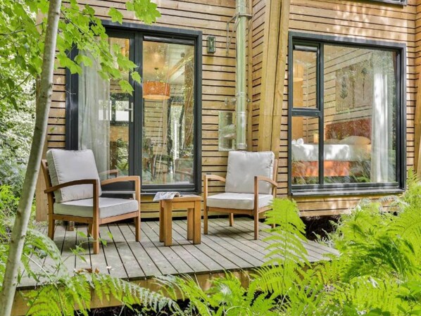 Cottage | Exterior - Cottage in Tournai With Forest Views (Antoing)