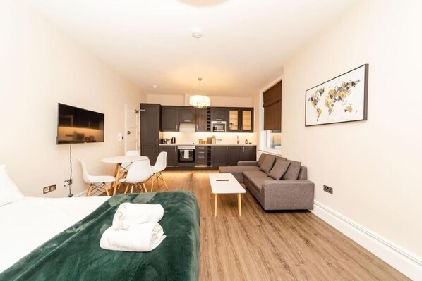 1 bedroom, iron/ironing board, free WiFi, bed sheets