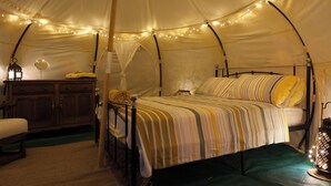 Deluxe Tent, 1 Katil Kelamin (Double), River View | Wi-fi percuma 